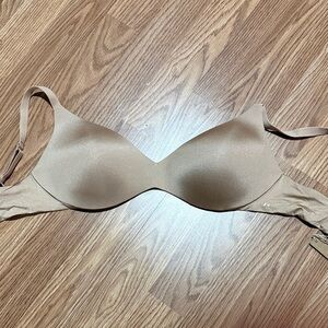 SKIMS Smooth Nude Bra